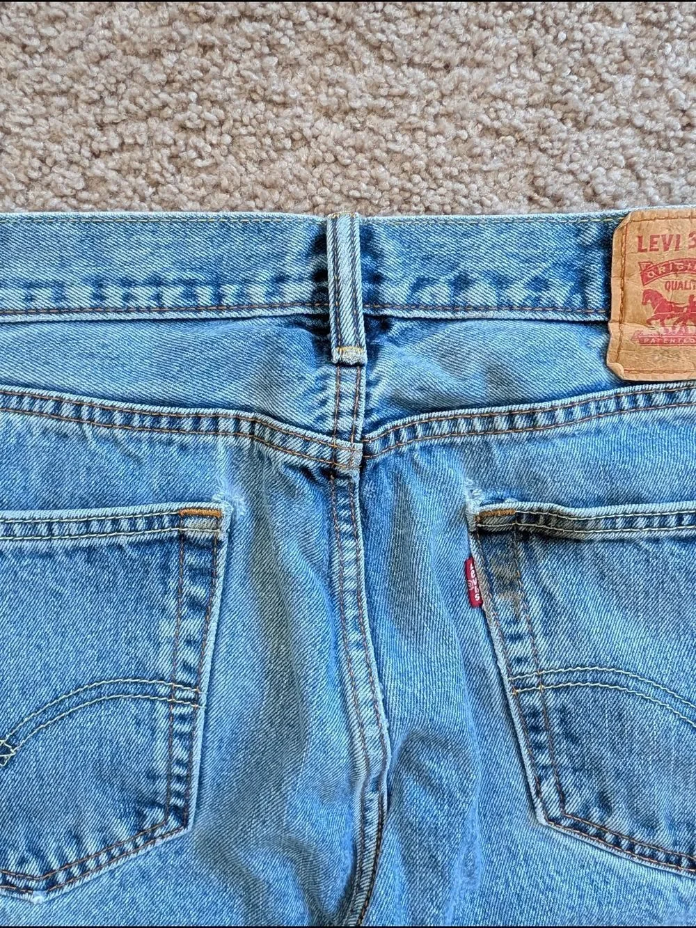 Levis levis mens